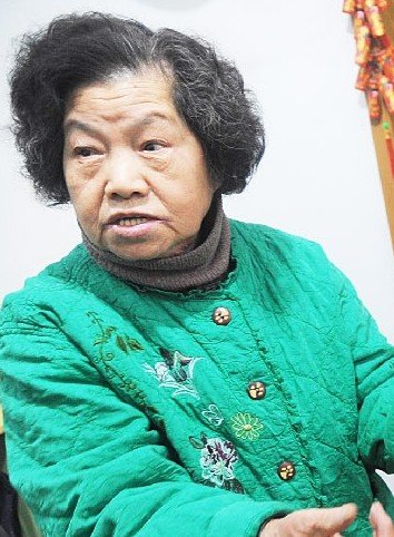 成都兩位“神算子”現(xiàn)身 珠算速度快過計算器(圖)