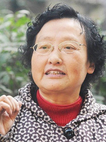 成都兩位“神算子”現(xiàn)身 珠算速度快過計算器(圖)